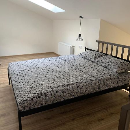 024 Loft - Апартаменты Жк «Софиевская Слободка» Vyšneve Exteriér fotografie